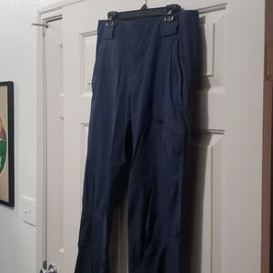 Lululemon adventure/casual pants